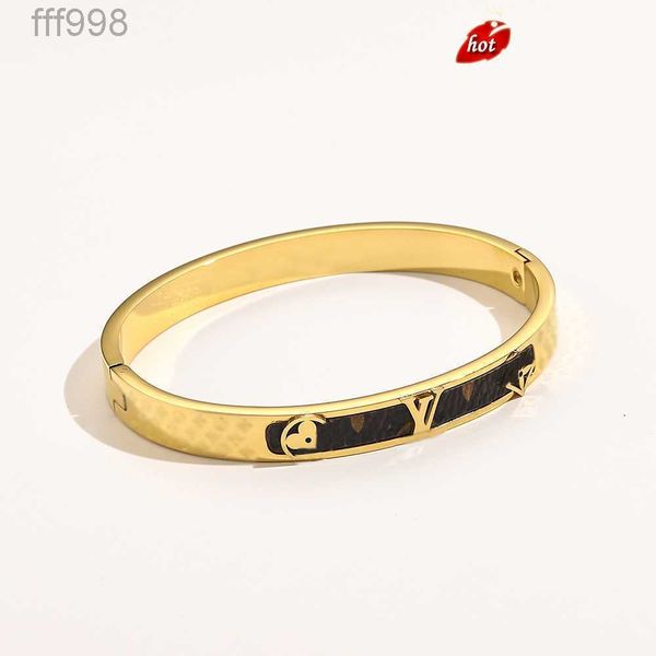 

plated designer branded steel bracelets women womens bangle luxury bracelet designer bracelet stainless faux leather 18k wedding gold oq90, Black