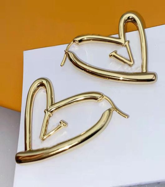 

designer jewelry luxury womens earring classic love hoop earrings fashion style studs gold plated stud brand earrings for women gi3915577, Golden;silver