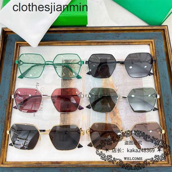

2023 fashion design sunglasses %80 factory wholesale and retail 23 b family ins net red same square sunglass female personality green bv1244, White;black