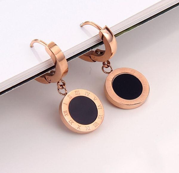 

luxury designer jewelry women stud earrings roman numeral earring rose gold color stainless steel mens stud earrings9495193, Golden;silver