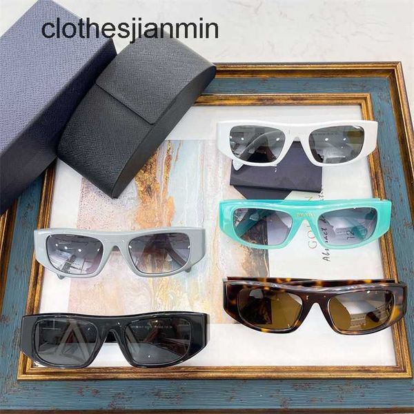 

2023 design sunglasses %80 factory wholesale and retail p's board fashionable cat's eye sunglass female trendy ins same style pers, White;black