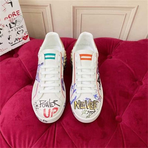 

designer sneakers plate-forme shoes man pop color matching running shoes dg thick sole trend light luxury fashion all match color cool casua, Black
