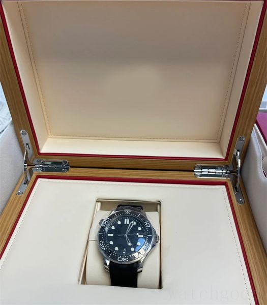 

diver 300m mens watches 007 watch classical simple casual orologio di lusso white black blue dial stainless steel aaa luxury watches vintage, Slivery;brown