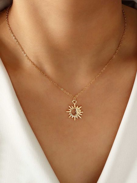 

women's accessories sun moon pendant necklace, Golden;silver