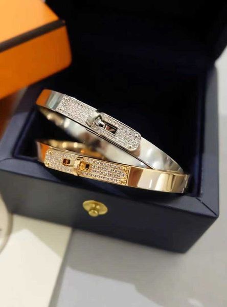 

v high edition second generation kelly button female style pig nose band diamond rose gold couple bracelet, Golden;silver