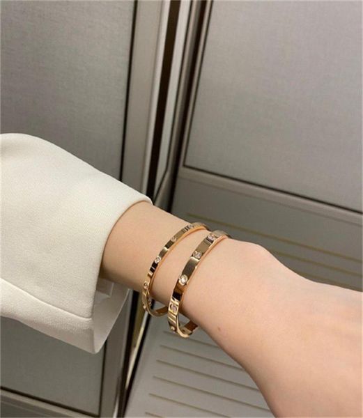 

stainless steel love bangle designer bracelets silver rose gold bangles women men bangle screw bracelet couple classic diamond jew4277144, Golden;silver