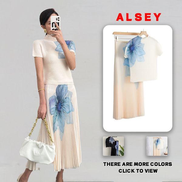 

two piece dress alsey miyake fall elegant women skirt set high neck printed slim tshirt fashion pleated twopiece 230724, White