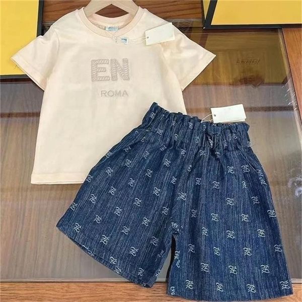 

men's and women's children's set 2023 new fashion summer clothes children's summer relaxed casual two-piece set sen outs, White