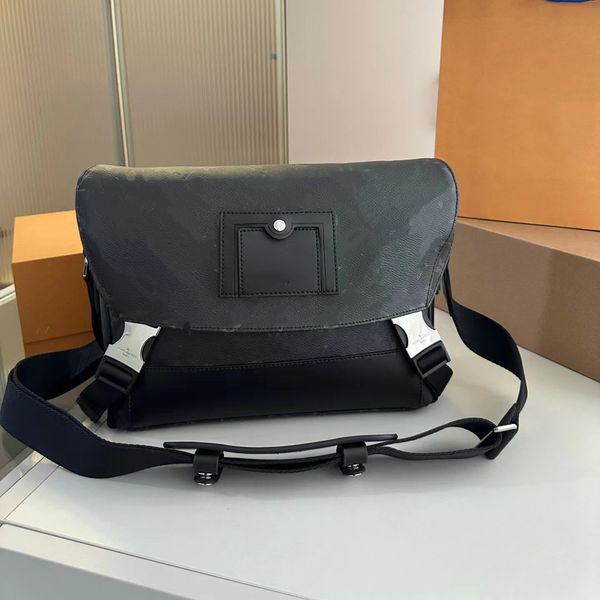 

5a men's messenger bag 2023 summer new flower women's shoulder bag designer's cross body coin wallet adjustable shoulder stra, Red;black