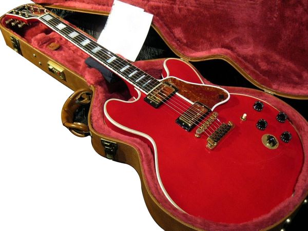 

b.king lucille cherry 2001 electric guitar