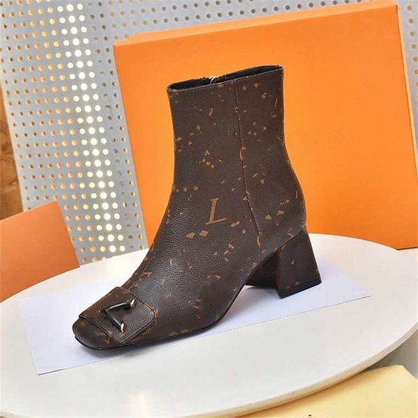 

super mini boots 2023 luis fashion women decorative flat heel winter thick sole leather warm wool high heel snow vuttonity 02-016, Black