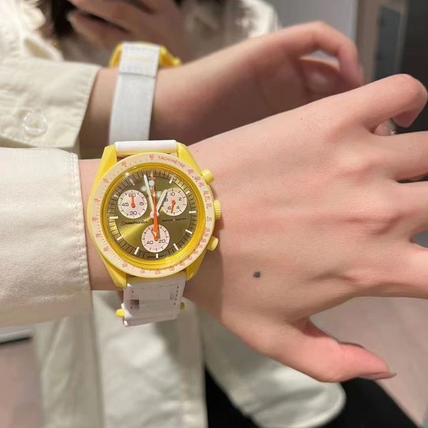 

wristwatches sports quartz men women planet series mens watches leather wrist band for fashion clock 230724, Slivery;brown