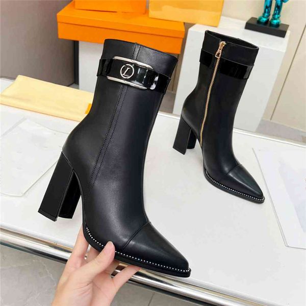 

super mini boots 2023 luis fashion women decorative flat heel winter thick sole leather warm wool high heel snow vuttonity 02-025, Black