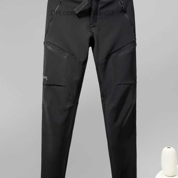 

men's pants winter arc designer pants mens soft shell plush trousers outdoor waterproof hiking sweatpants trend casual z230726, Black