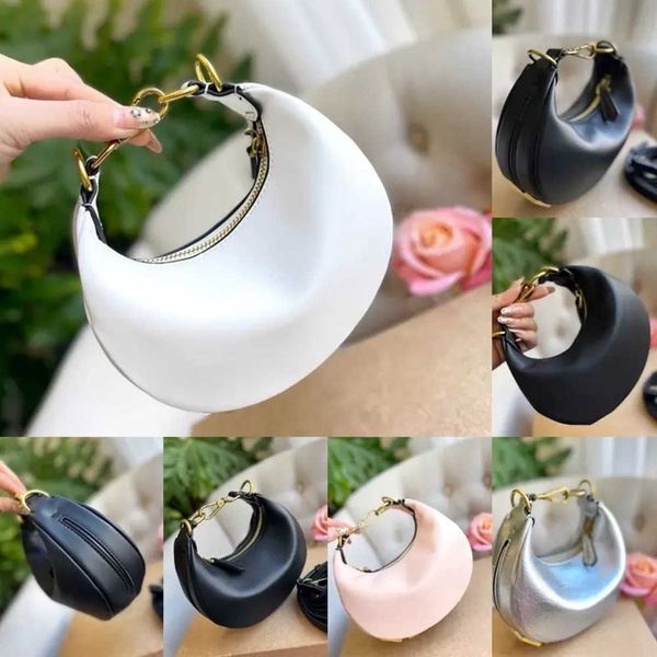 

2022 nano graphy hobo wrist bag half moon zip fastening vintage bottom golden metal letter luxurys cross body designer womens clutch bag