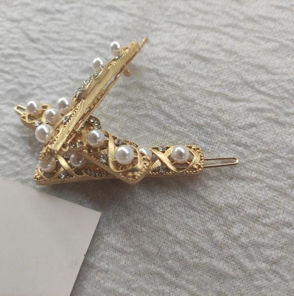 

metal hair clips c classic symbol hairpins pearls and rhinestones accessories with paper card8468445, Pink