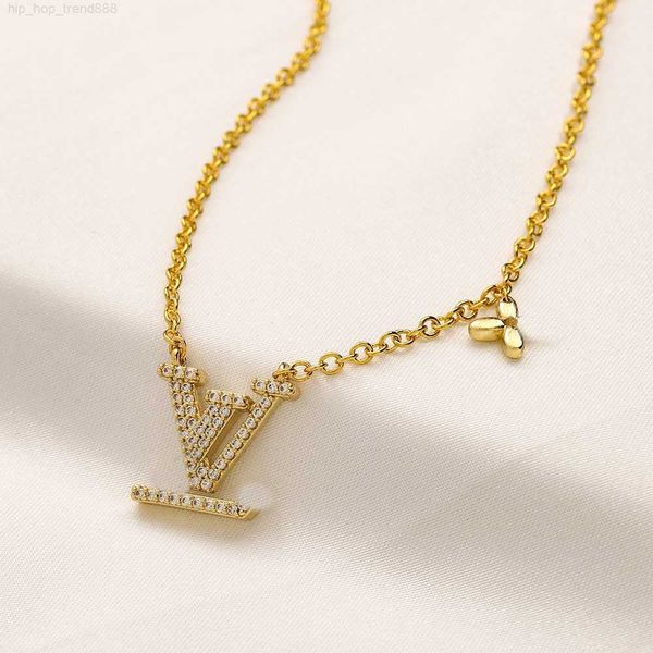 

pendant necklaces never fading 18k gold plated luxury brand designer pendants necklaces stainless steel letter choker pendant necklace beads, Silver