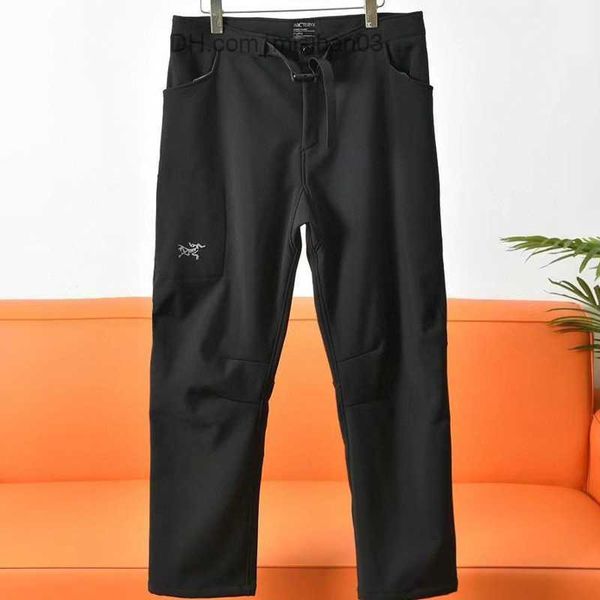 

men's pants winter mens pants designer sweatpants fleece thickened waterproof trousers small straight casual trend pants loose z230726, Black