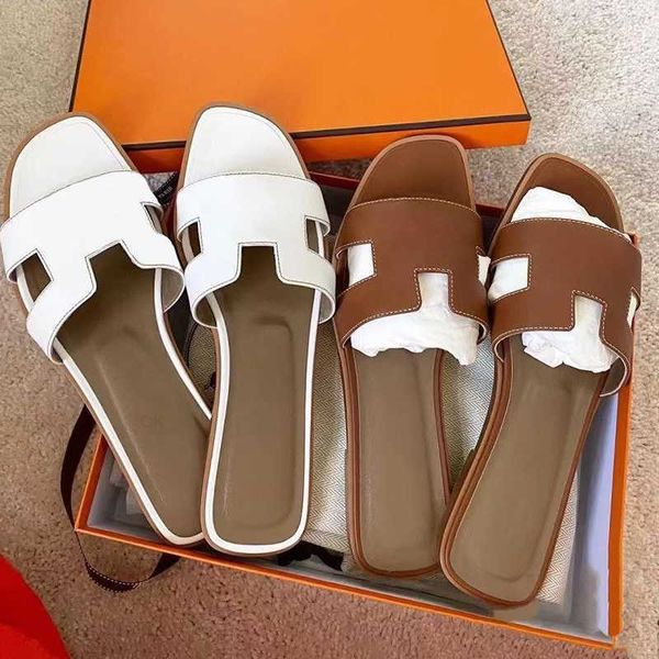 

luxury sandals genuine leather beach slipper designer slides leather classic ladies sandal summer flat shoes fashion beach women slippers h, Black