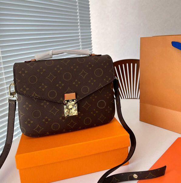 

trend luxury designer messenger bag ladies handbag oxidized leather shoulder handbag wallet niche high sense