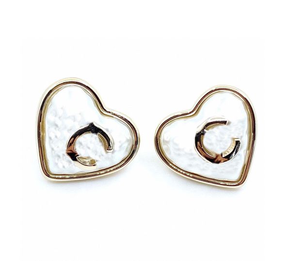 

2023 luxury quality charm heart shape stud earring with nature shell beads in 18k gold plated have box stamp ps7359b, Golden