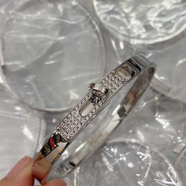 

v gold plated mijin kelly full half diamond twist 18k rose couple open bracelet, Golden;silver