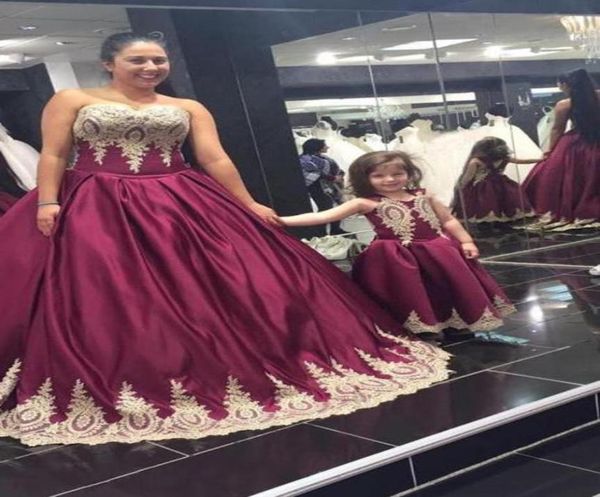 

2019 spring charming mother and daughter matching dresses ball gown prom dresses satin gold appliques lace border formal flowers g5879599, Black