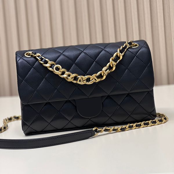 

designer chain bags luxury flap bags 1:1 quality calfskin shoulder bags 26cm with box mc0123