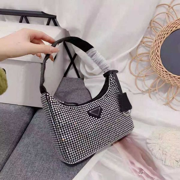 

lady shopping shoulder bags fashion designers handbags women totes cross body luxury the latest style diamond purse wallets niche high sense