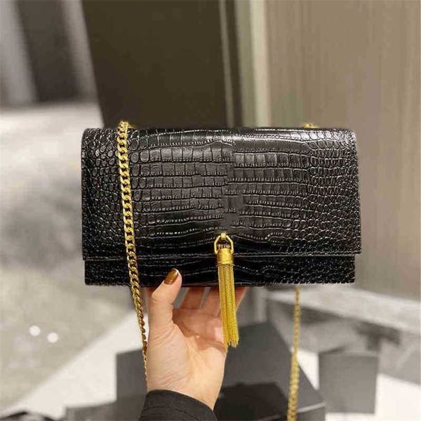 

shoulder bags classic vintage women handbag leather designer handbags tote brand alphabet tassel decoration female clutch 220325