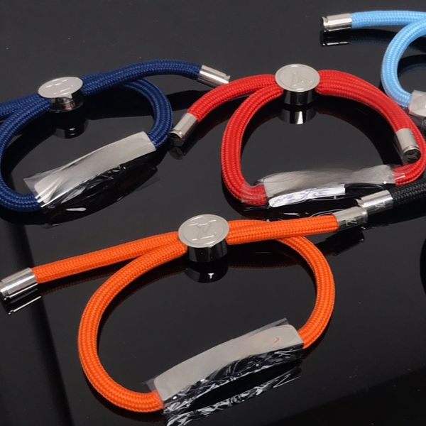 

luxury designer cuba bracelet mens fashionable and versatile twist special pattern jewelry silver plated bracelet wedding gift red,blue and, Golden;silver