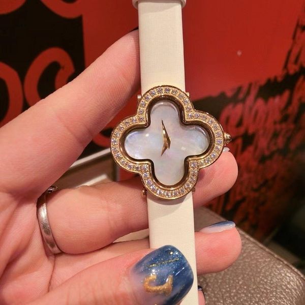 

2023 new women's watch, classic luxury, elegant and exquisite, Slivery;golden