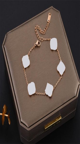 

designer bracelets four leaf clover south american bracelets luxury charm titanium stainless steel chain for women girls charms ch3987600, Golden;silver