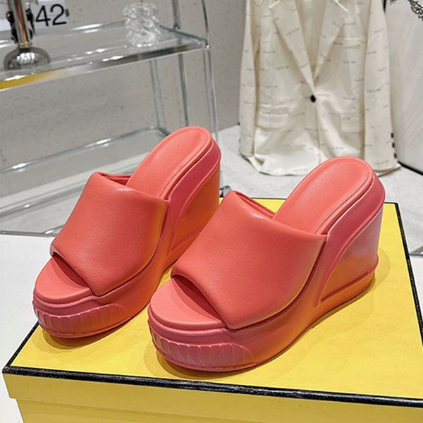 

23ss spring summer fashion show slides mules women beige comfortable nappa leather platform sole slides ladies italian designer catwalk slid, Black