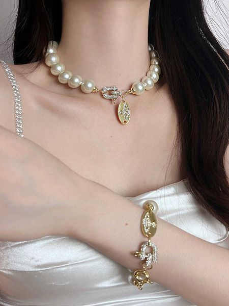 

vivienne empress dowager of the west saturn u-shaped horseshoe buckle pearl necklace women's 2023 light luxury high grade feeling neckc, Silver