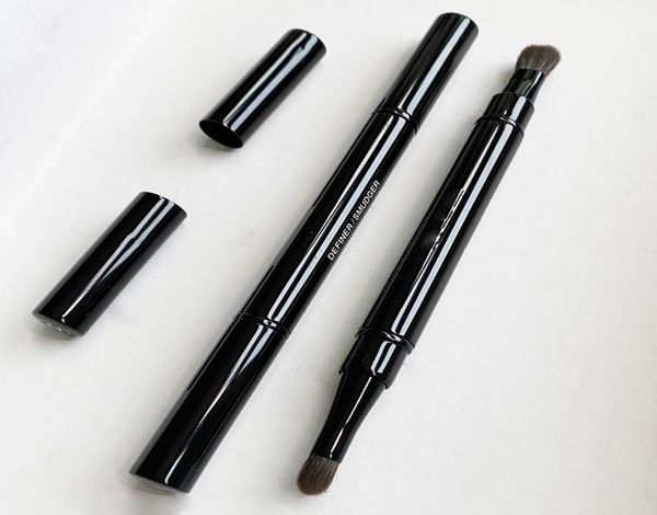 

cc retractable dual tip eyeshadow definersmudger makeup brush doubleended portable travel eye shadow blending cosmetics tools3635008
