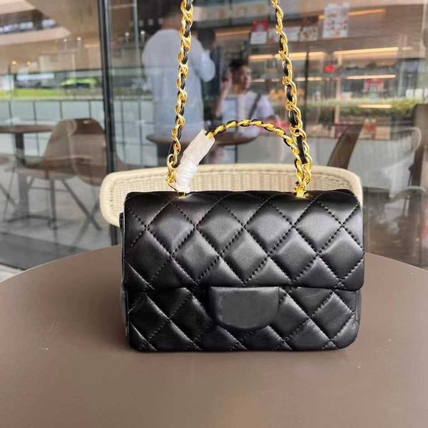 

2023 summer xiaoxiangfeng new one shoulder portable underarm bag chain lingge bag square fat man bag genuine leather women's bag