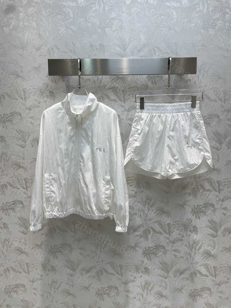 

23ss womens designer clothing casual suit women pants sets sport stand collar long sleeve zipper logo print coat high waist sports shorts se, White