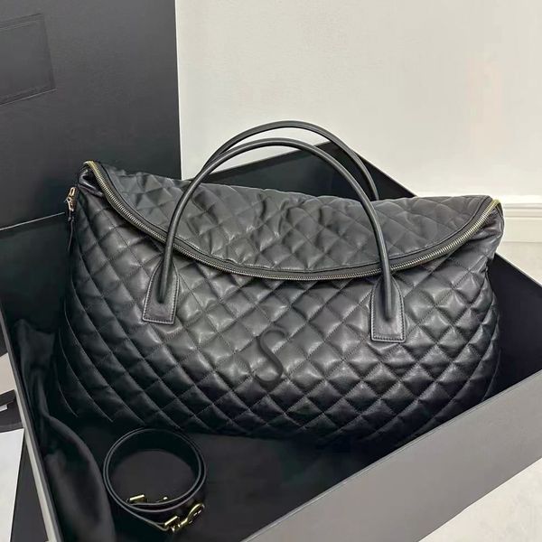 

womens es quilted leather travel bag shopper luxury designer pochette handbags cross body mens fashion clutch bag weekender outdoors shoulde