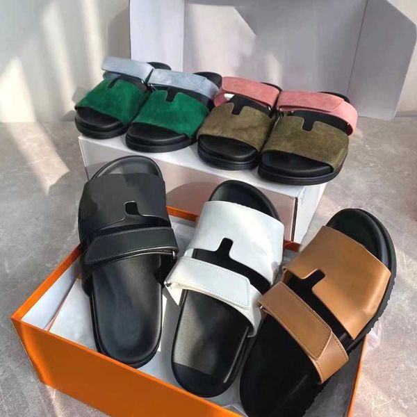 

designer mens slides luxury sandals beach chypre sandal classic flat slipper summer ladies leather flip flops women slide with box no450, Black