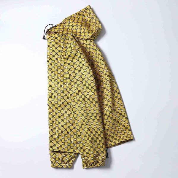 

2023 mens designer hooded jackets windbreaker sportswear new spring autumn casual jacket clothing zipper collar plaid printed slim jacket, Black;brown