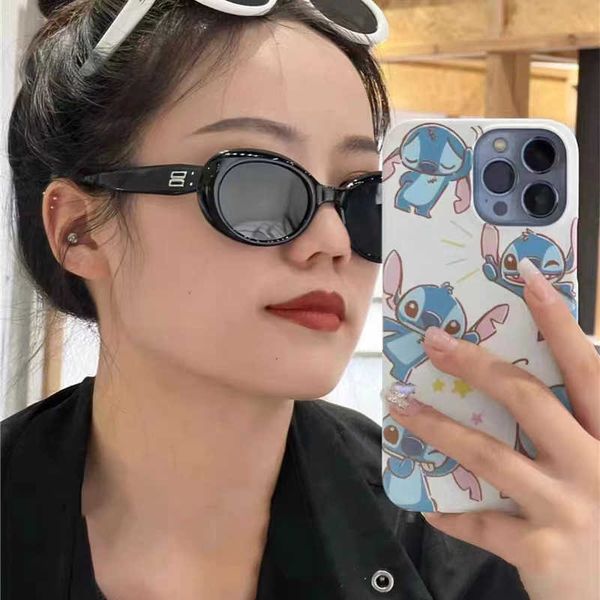 

2023 new cat's eye oval korean edition uv resistant men street p sunglasses for women, White;black