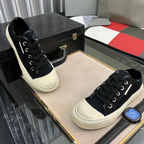 

canvas shoes men's shoes summer breathable student flat cloth shoes classic couple leisure shoes small white shoes black white and red