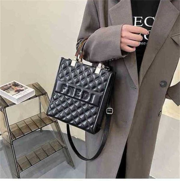 

designer luxury bags texture lingge portable trend