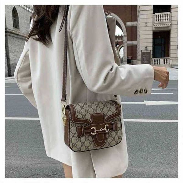 

2023 luxury bags shoulder early messenger hand cover small square
