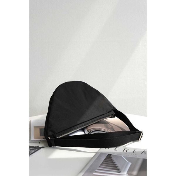 

the row bag 22 new the * row nylon banana bag half moon bag underarm bag curved crossbody bag nqq6