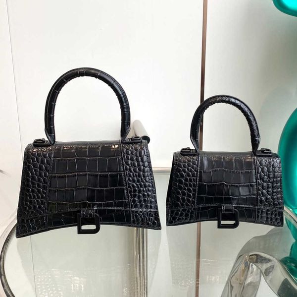 

lady shoulder bags shopping handbags fashion womens totes cross body half moon luxury genuine leather classic retro purse wallets handle