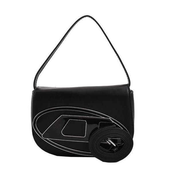 

2023 d bag small women's designer new diesels fashion one shoulder temperament oblique cross saddle square eyv5