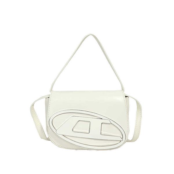 

network designer diesels d bag 2023 spring/summer new red small crowd design personalized cool trendy saddle single shoulder crossbody handb