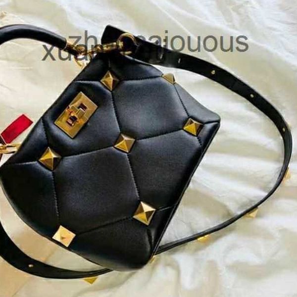 

outline stitching handbag valentins color bag quilted luxury designer handbag bags women diamond pattern portable shoulder women's chai